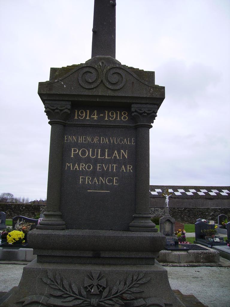 Monument aux Morts - Cimetière de Poullan sur Mer - Finistère